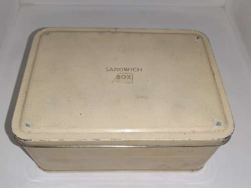 Vintage Retro Metal Sandwich Box / Tin