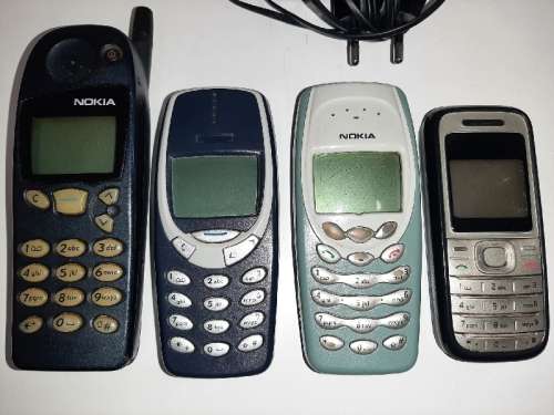 4 x Vintage Nokia Cell phones