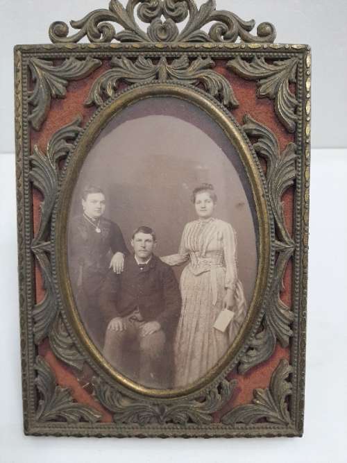 Beautiful vintage brass ornate picture frame - Made in Italy