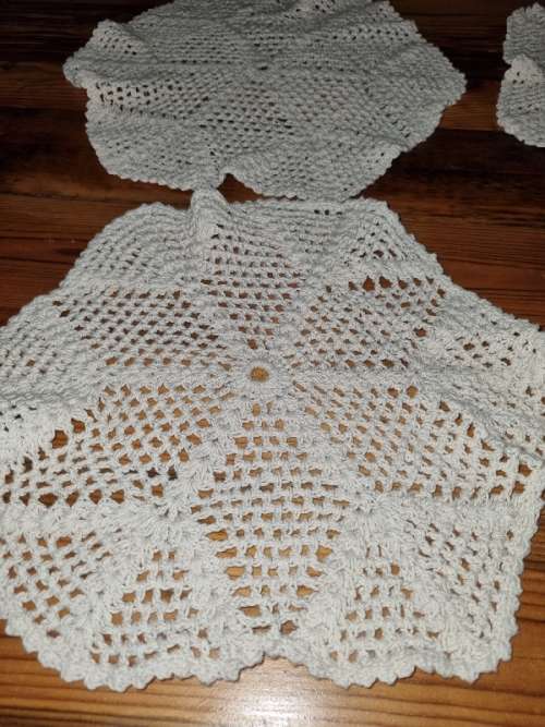 6 x Crochet Doilies