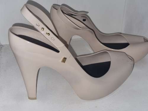 Heels Melissa High Heel Shoes Jelly Shoes Size 8 was listed for 0.00 on 14 Aug at 09 02 by books4less in Cradock ID 592401434