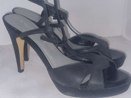 Beautiful High Heel Green Cross shoes - Black - Size 8