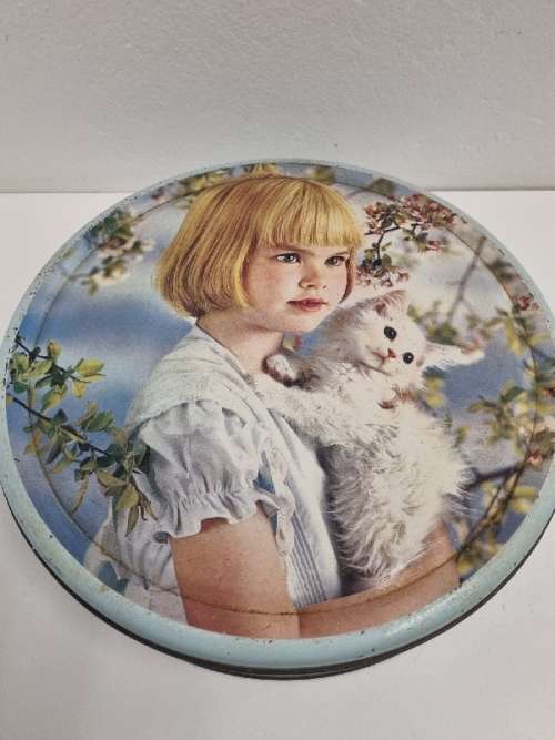 Vintage Tree Rings Tin - Girl and Cat
