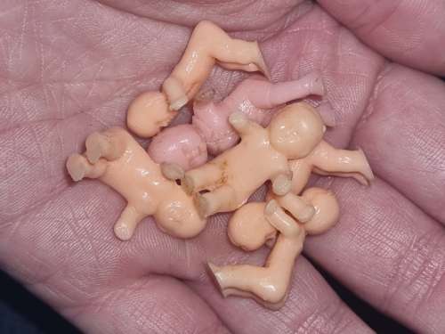 6 x Miniature Vintage Plastic Baby Dolls