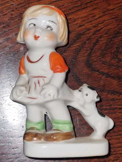 Beautiful Figurine - Girl with dog - Japan