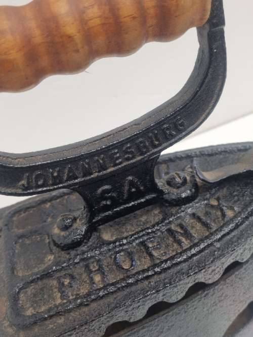 Phoenix Foundry Ltd Johannesburg - Antique Coal Iron - See pictures for condition