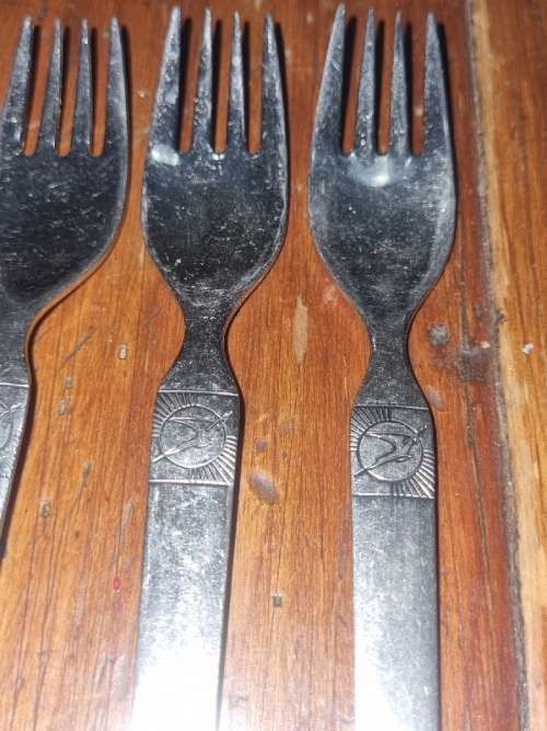 12 x Vintage SAL / SAA Forks