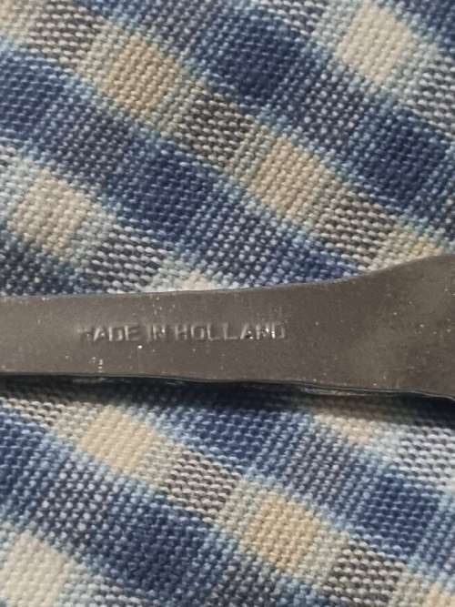 Beautiful Vintage Cake Lifter - Made in Holland