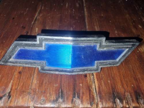 Vintage Metal Chevrolet Car Badge - 19cm x 4.5cm