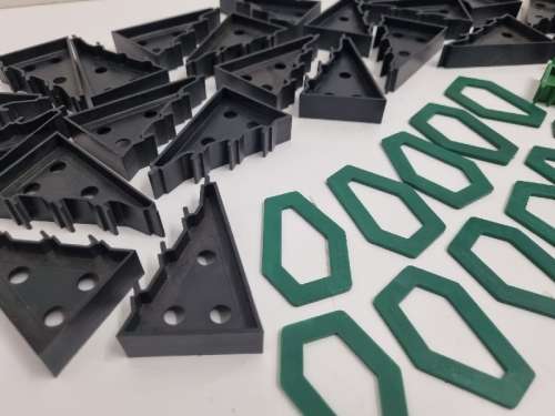 Scalextric Track and Bridge support - 35 pieces