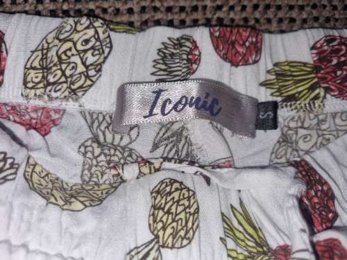 Casual pants with Pineapple detail - Size S