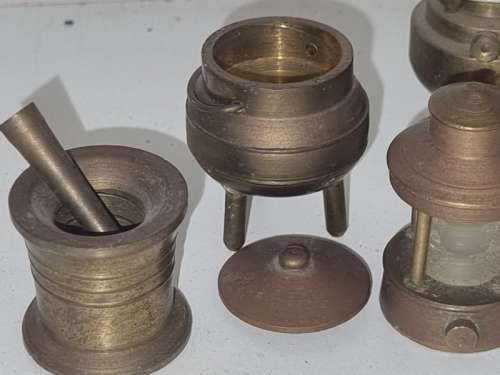 9 x Miniature Brass Items - Incl. Gramophone, 2 x Lanterns, lamp, etc.