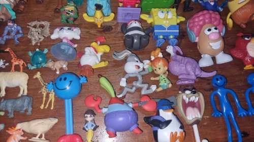 95 x Toys / Figurines incl. Spongebob, Snoopy, Mr. Men, etc.
