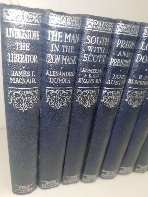 8 x World Popular Classics - Inc. The man in the iron mark, South with Scott, Lorna Doone, etc.