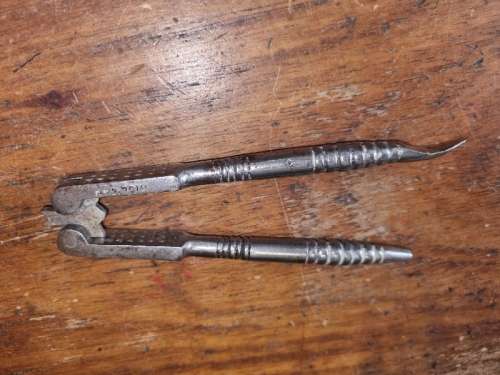 Antique Nut Cracker / Nut picker