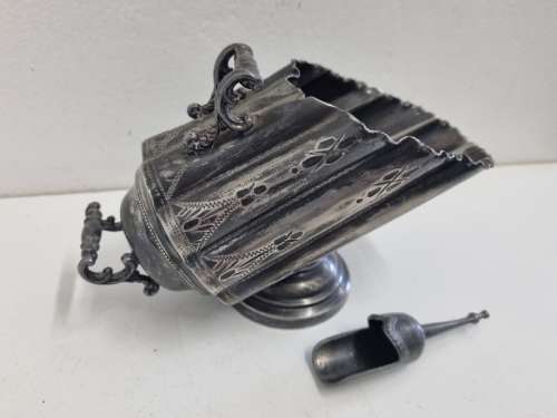 Beautiful Vintage Large Ornate EPNS sugar scuttle bowl with matching spoon
