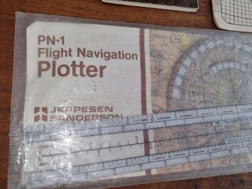 Jeppesen Flight Navigation Plotter & Flight Computer Manual