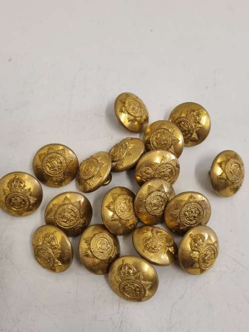 18 x Vintage Military Buttons