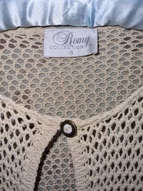 Beautiful Knitwear - Size S