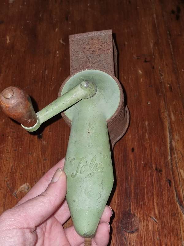 Tala Grater - Green - Vintage Kitchen Utensil