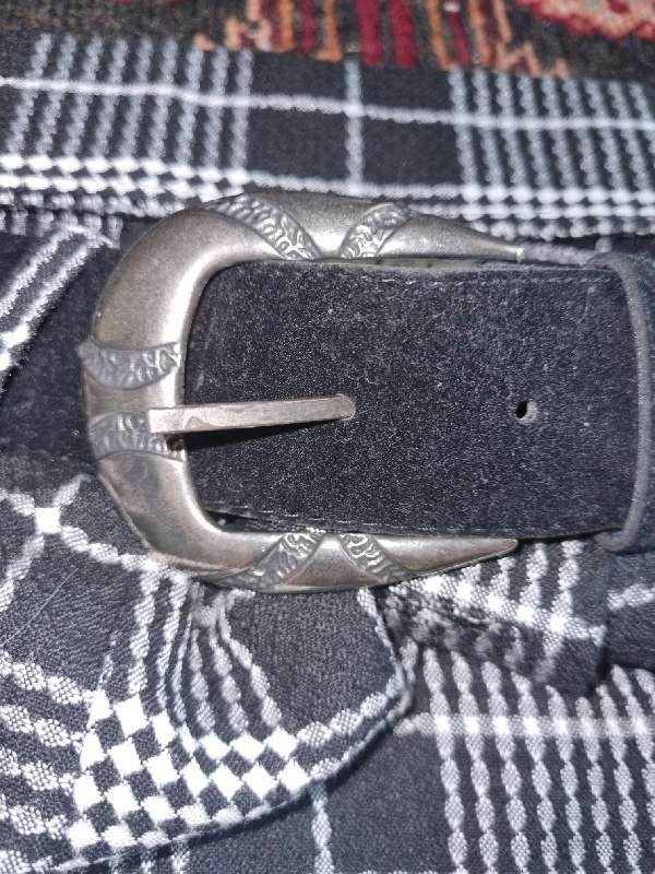 Beautiful vintage skirt with free belt - Size 22 - Foschini