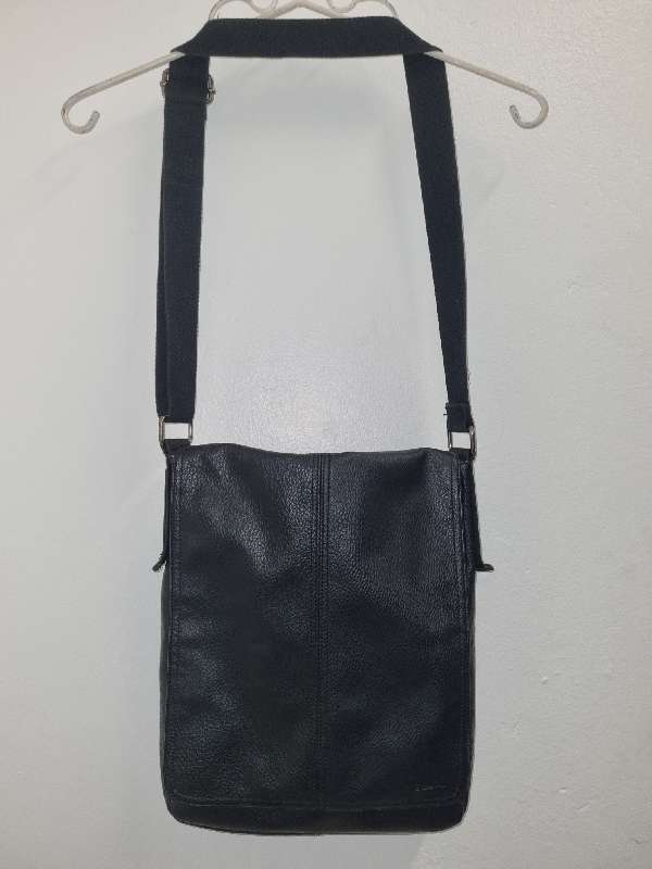 Beautiful Black Studio-W Handbag with lots of space - Great Condition