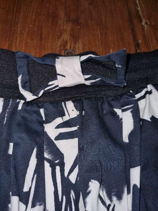 Truworths skirt - Size 30