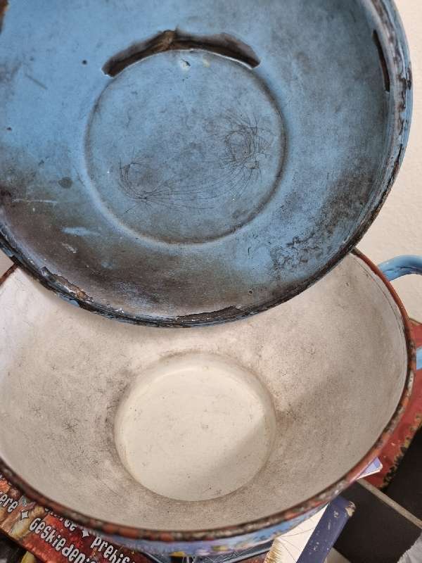 Vintage Blue Enameled Pot with lid