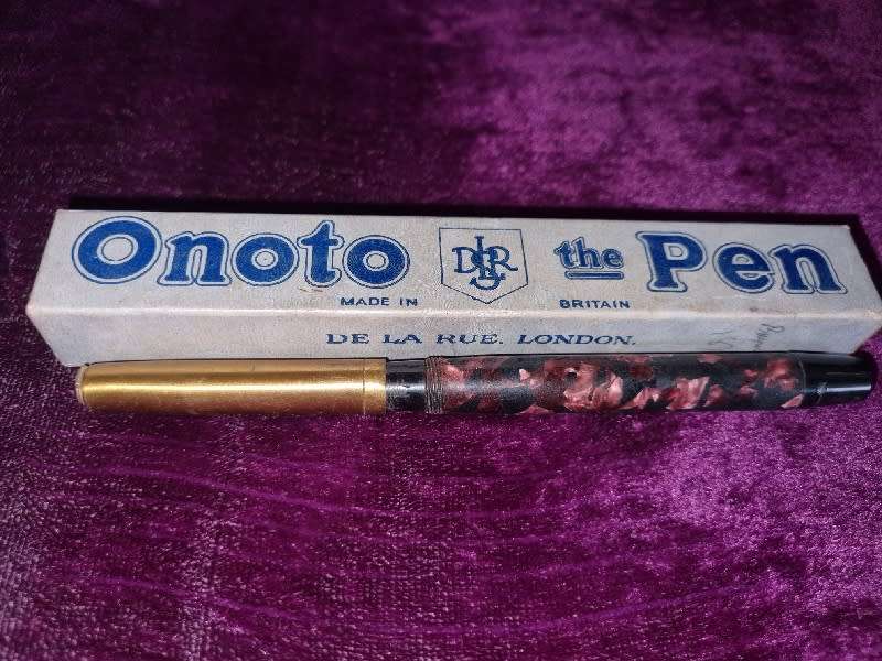 Vintage Fountain Pen - Onoto the Pen - In original box - Not original lid - See pictures - 14c nib