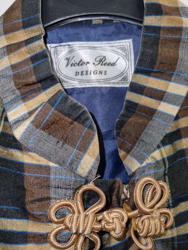 Vintage 2 Piece - Skirt and Short Sleeve Jacket - Victor Reed Design - Size S