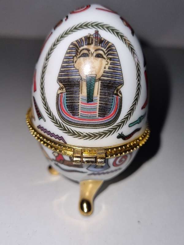 Egyptian Porcelain Egg - Height - 8cm