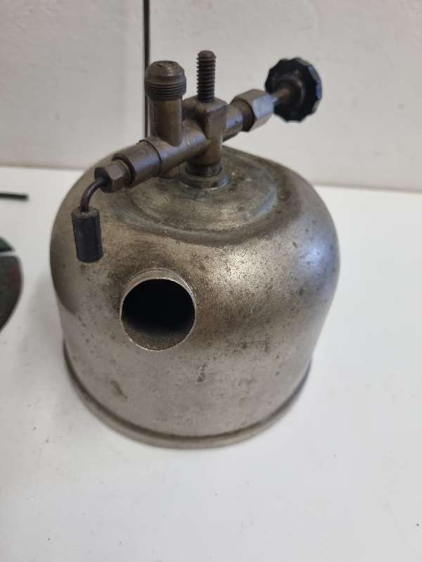 Vintage Coleman Lantern parts - See pictures