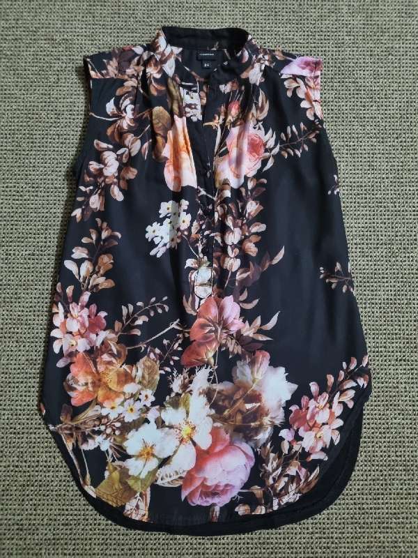 Most Beautiful Top with floral detail - Truworths - Size 34