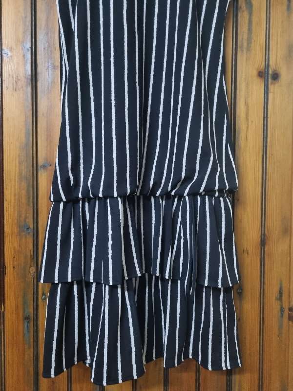 Beautiful Vintage Dress - Size M - Black and White