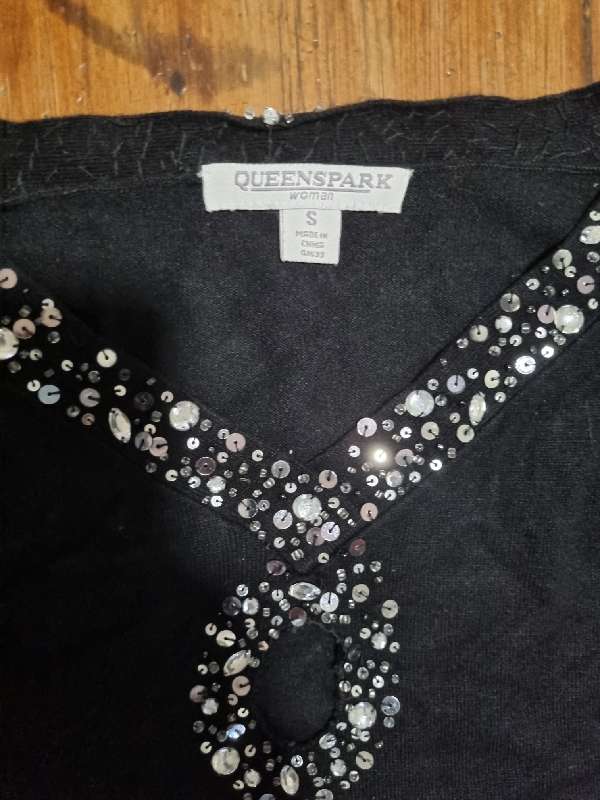 Queenspark Black Knitwear with some sparkle detail - Size S