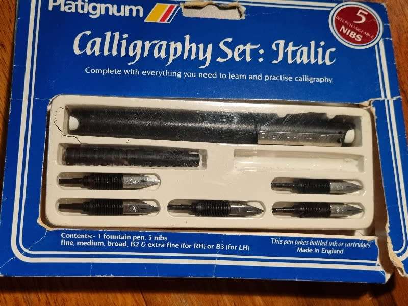 Platignum Calligraphy Set