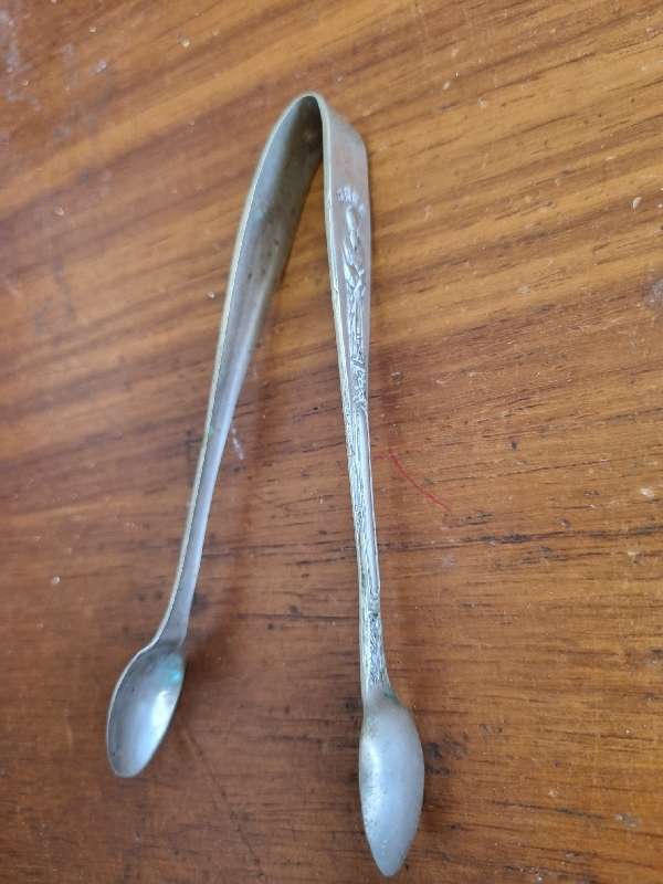 EPNS Apostle Sugar Tongs