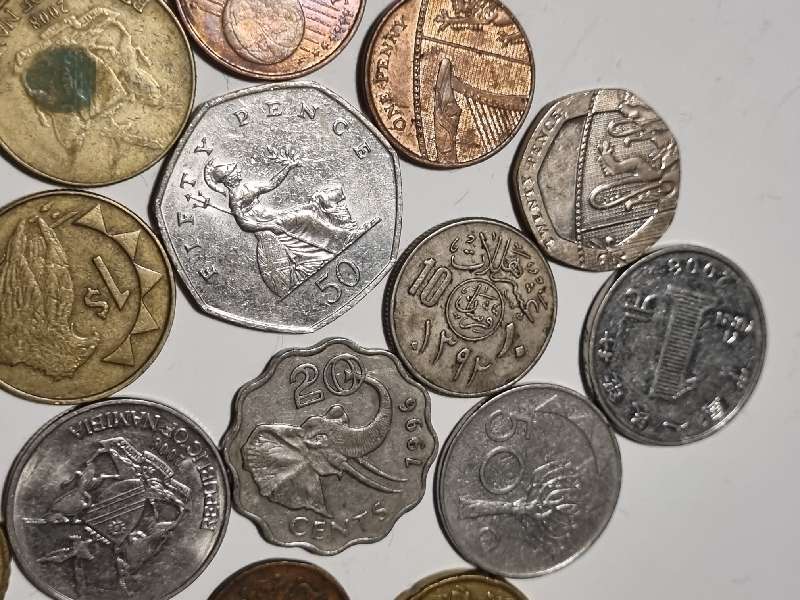 43 x International Coins