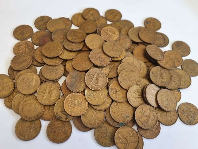 160 x 2c coins - 2 cent coins