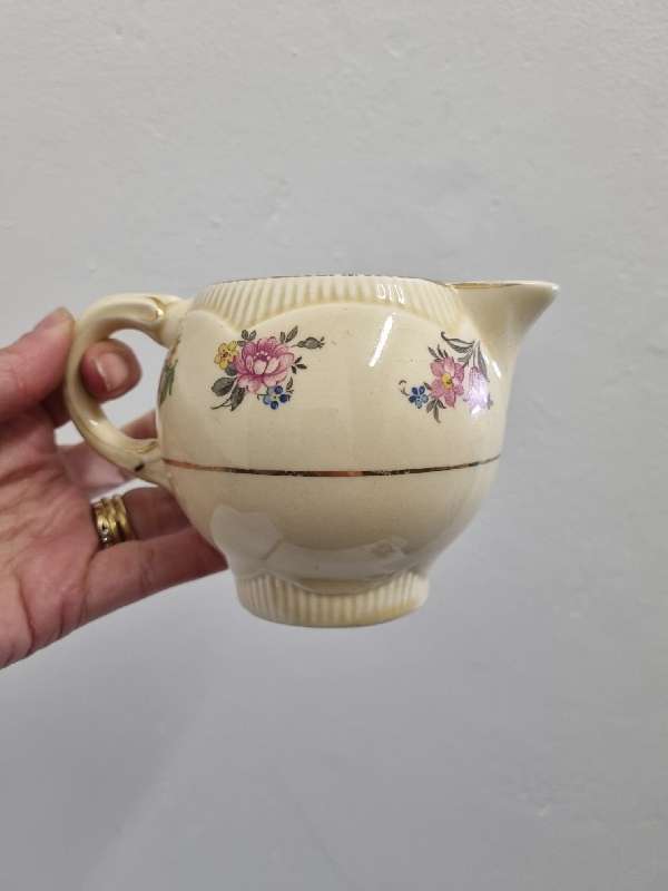 Vintage Clarice Cliff Milk Jug
