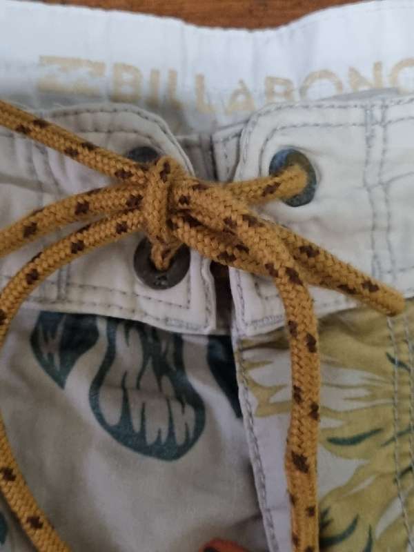 Billabong shorts / swim shorts - Size L