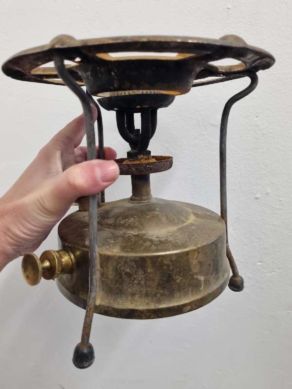 Vintage Primus stove - Some rust - See pictures