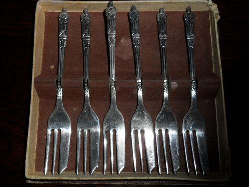 6 x Apostels Cake Forks - EPNS Sheffield England