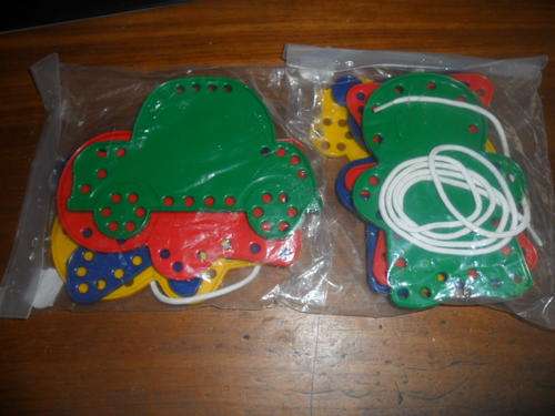 Educational toys - 2 packs of 4 each shapes with string