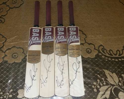 ** HASHIM AMLA signed mini bats ** SOUTH AFRICAN record 311*