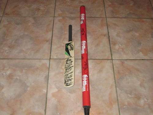 **SIGNED SA A MIWAY MATCH USED STUMP & MINI BAT * DU PLESSIS - ELGAR - PARNELL - KLEINVELDT **