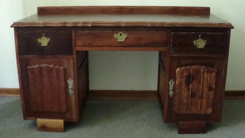 A Gorgeous Solid Imbuia Dresser!
