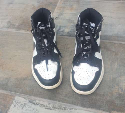 AIR-JORDAN ONE `PANDA` SNEAKERS