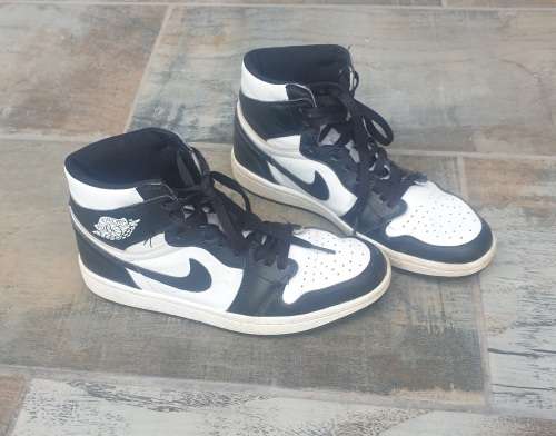 AIR-JORDAN ONE `PANDA` SNEAKERS