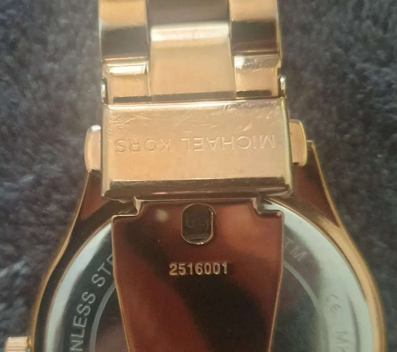 Gorgeous Michael Kors watches. Rose gold. Model number: MK - 3197.